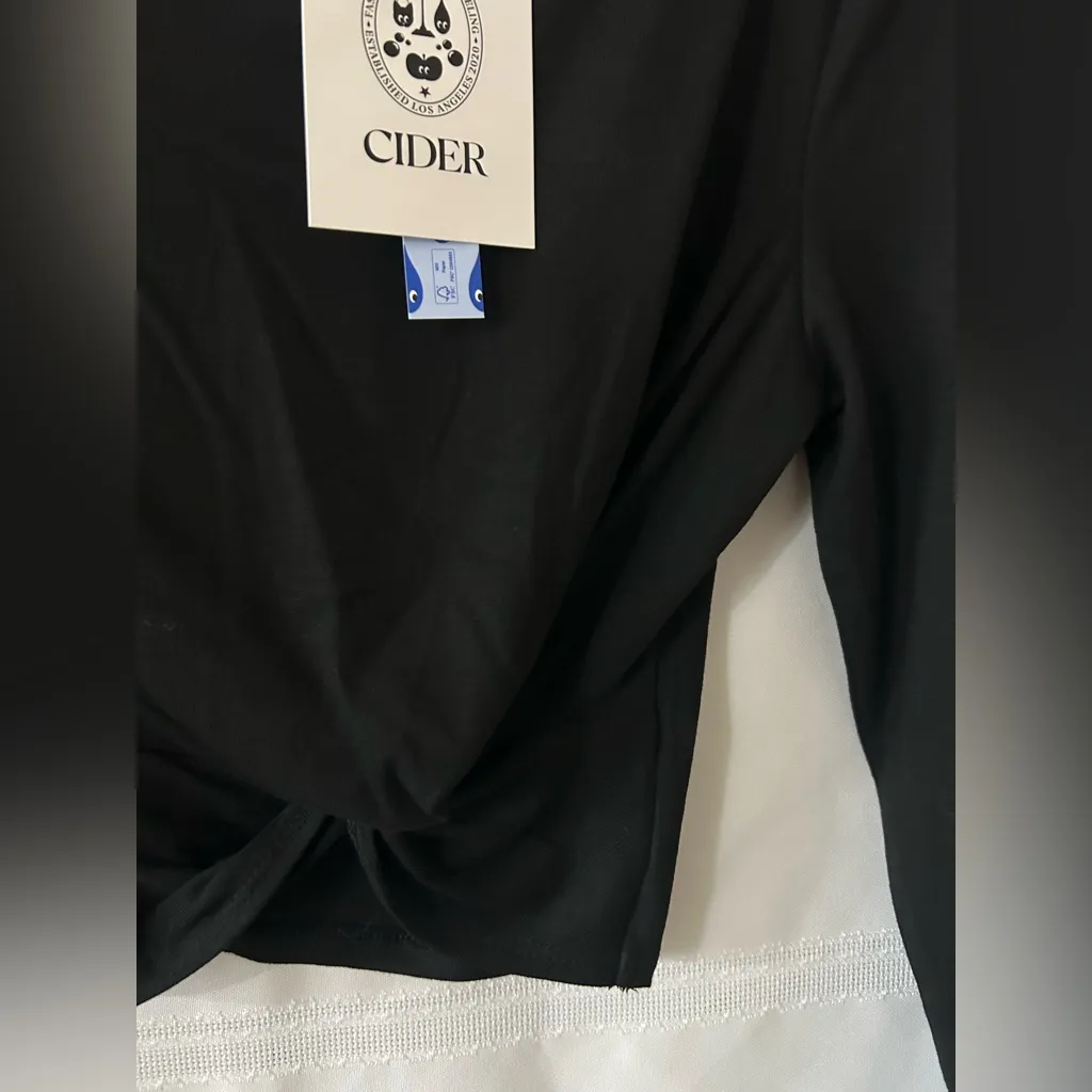 Cider Classic Black Long Sleeve Twist Top - Image 3