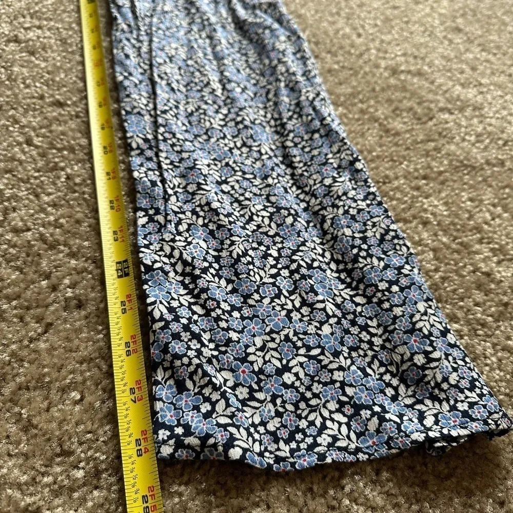 Francesca's Mi Ami Floral Jumpsuit Romper Blue Pattern M NWT - Image 10