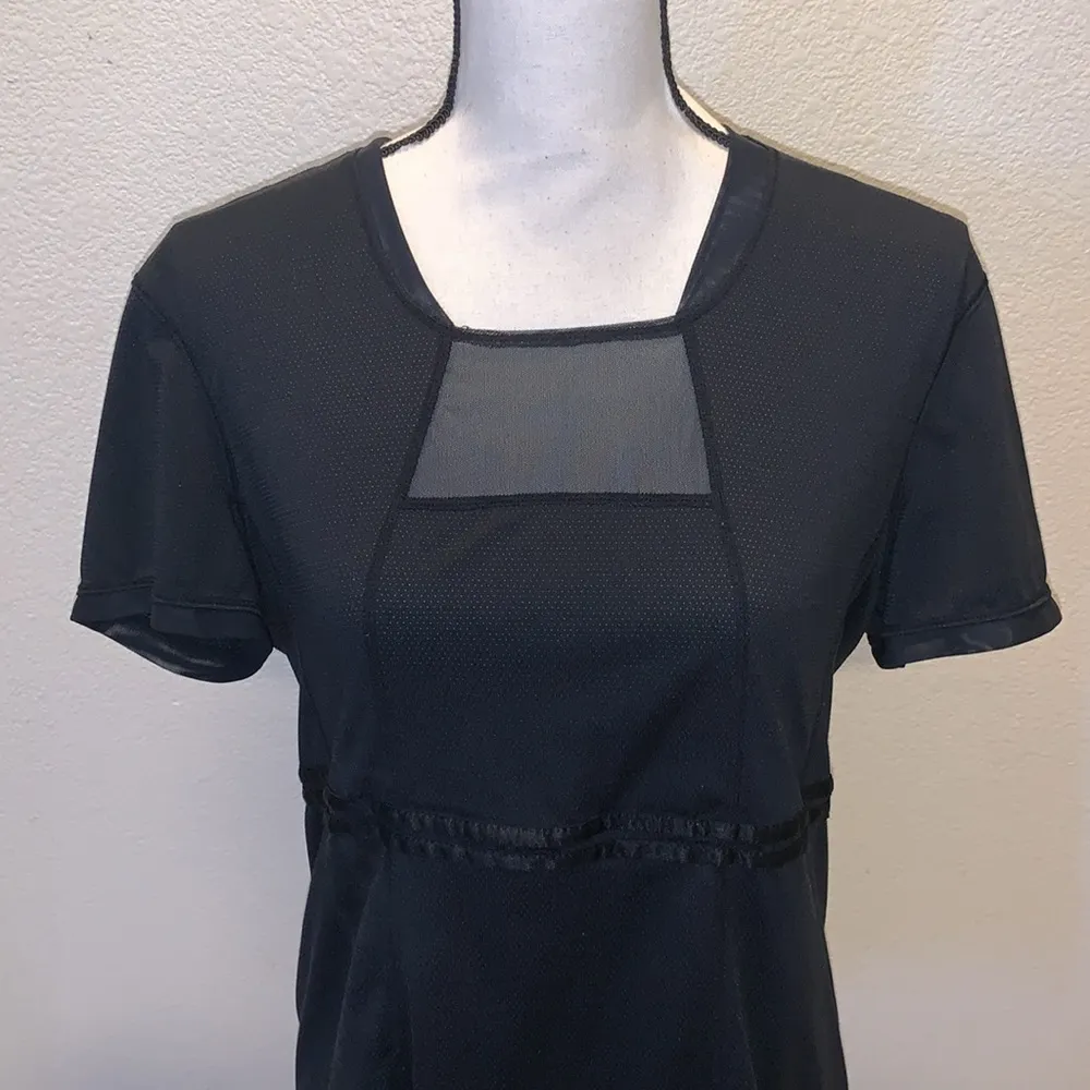 Lululemon black mesh short sleeve athletic shirt - Image 2