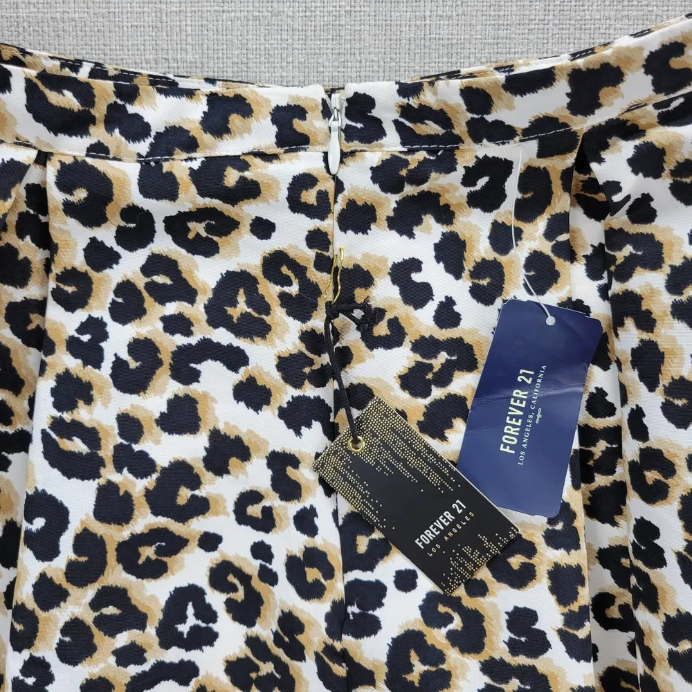 Forever 21 Womens Skirt Size 27 Black Tan Leopard Print Flared Pleated Mini NEW - Image 5