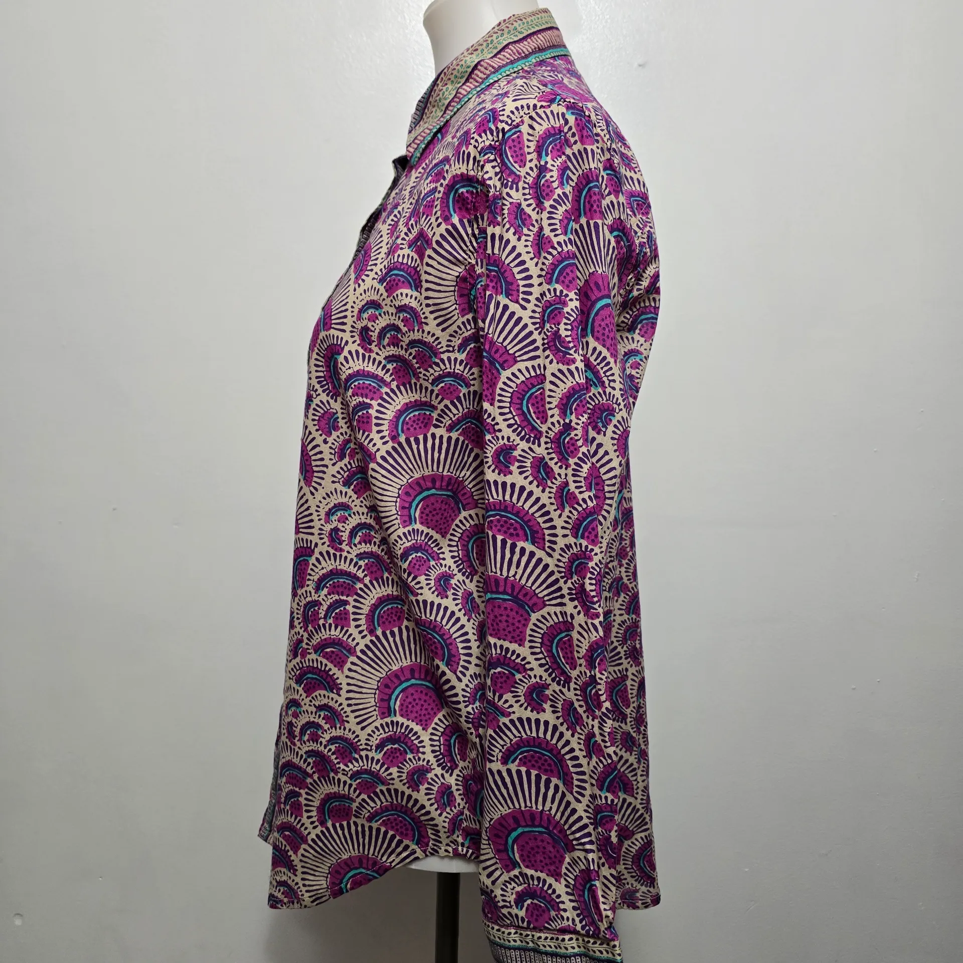 Haute Hippie Geometric Fan Print Button Down Blouse Size Medium Festival - Image 3