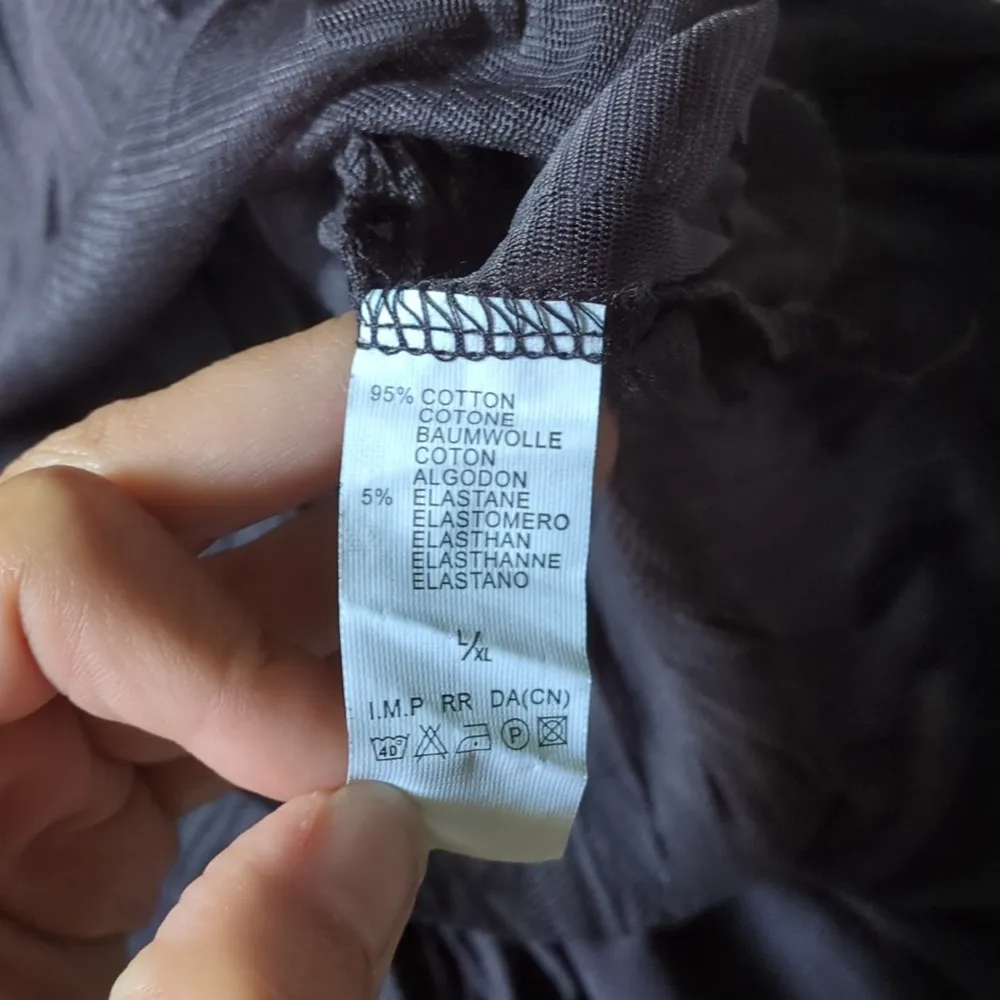 NWT Red'n V - Image 14