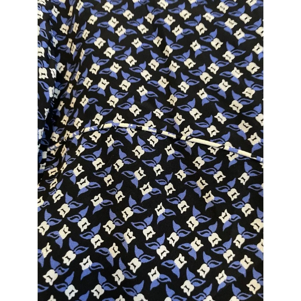 Veronica Beard Worth Silk Blouse Size 8 Floral Black Blue Flowy V-neck Faux Wrap - Image 9