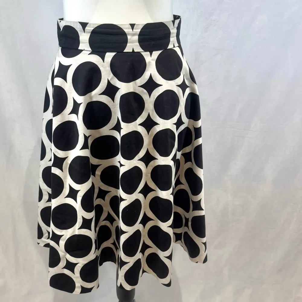black and white circle print cotton skirt size 2 - Image 3