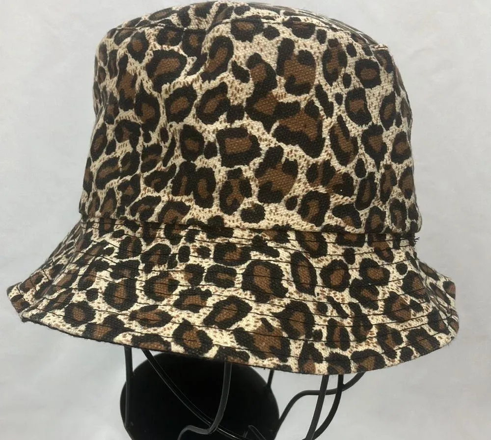 Cheetah print and black reversible bucket hat one size fits all - Image 2