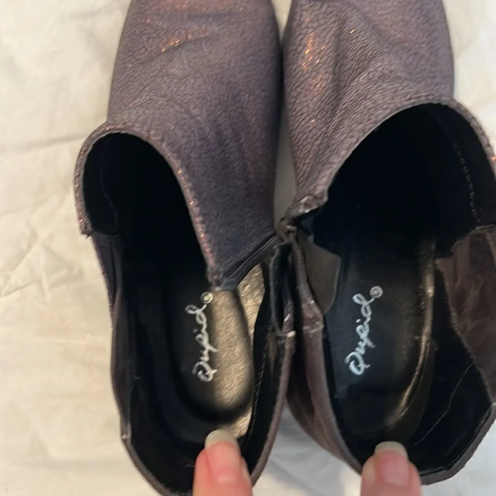 Qupid size 7 super cute ankle booties brown back and 2 tone front small heel EUC - Image 10