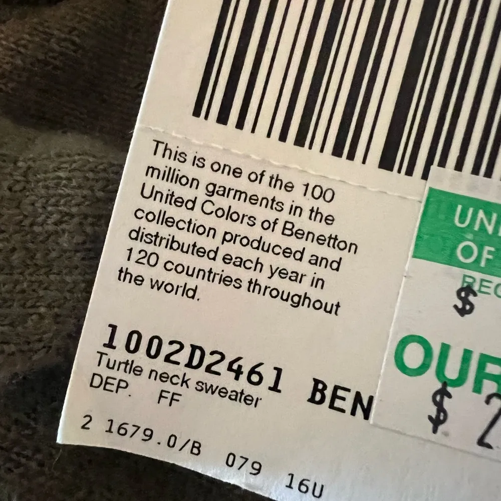 United Colors Of Benetton Vintage 90s Sweater Pure Wool Olive Green NWT Medium - Image 7