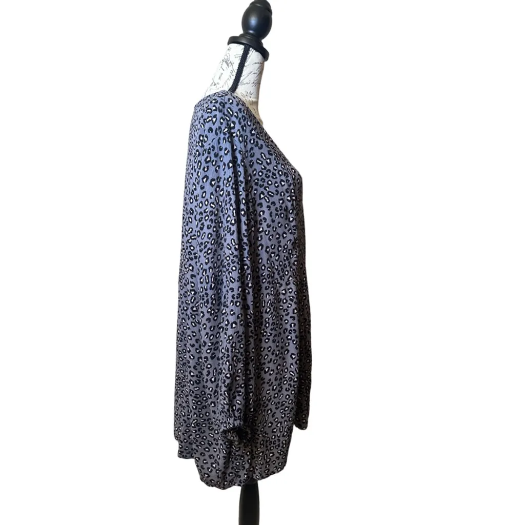 Torrid Size 5 Cheetah Print Blouse - Image 7