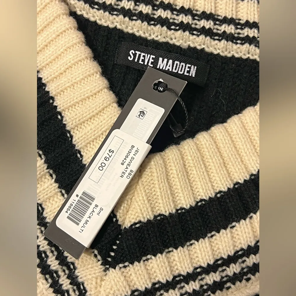 Steve Madden  
Women's Jen V-Neck Tipping-Detail Sweater - Image 10