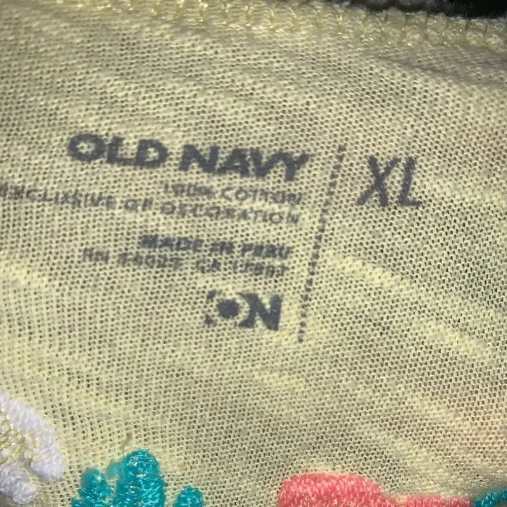 Vintage old navy tee - Image 3