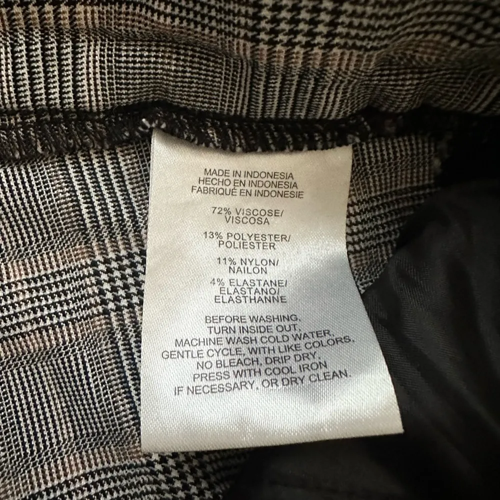 Jones New York Signature Plaid Skinny Pants Womens Size 10 Black White Gray - Image 5