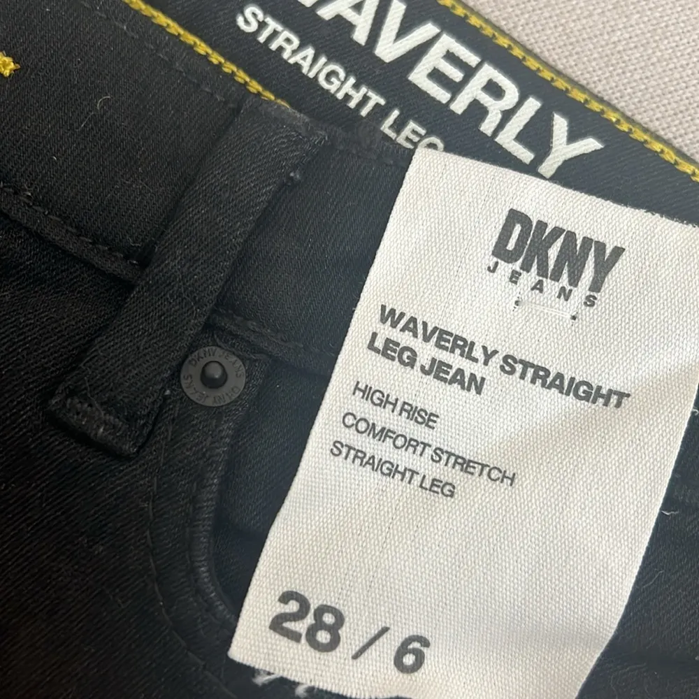 DKNY JEANS Waverly Straight-Leg Jeans, Rinse Black Size 28/6 New w/Tag - Image 9