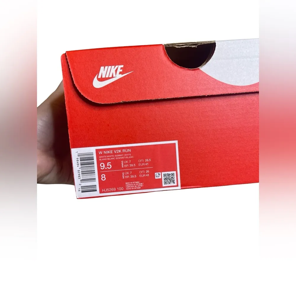 Nike V2K Run Women's shoes Size 9.5 White Summit with Flowers New With Box - Image 11