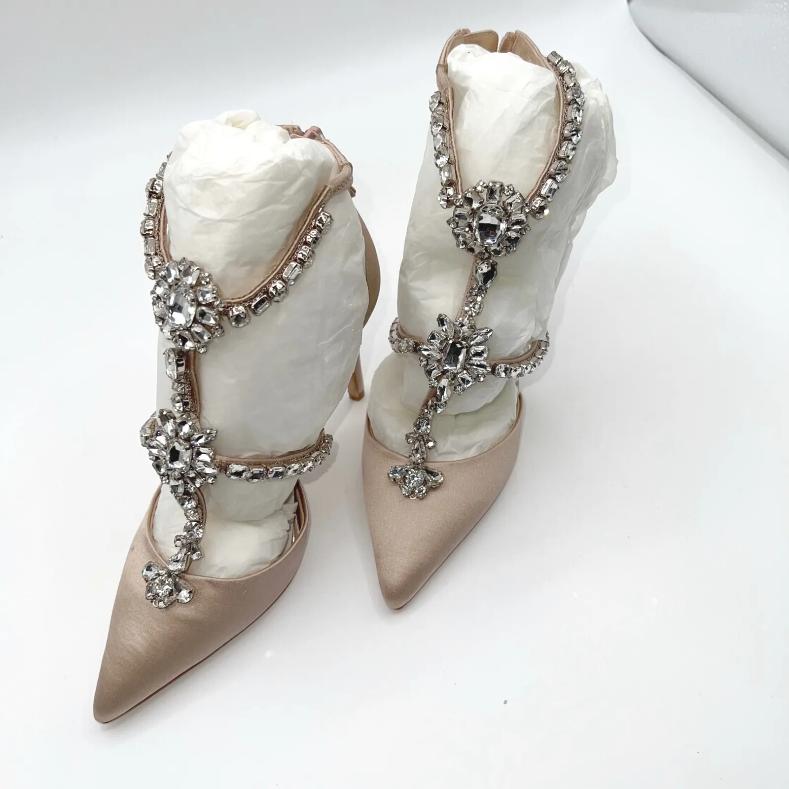 Badgley Mischka Womens 5 Crystal Embellished Satin Stiletto Heels Pump Champagne - Image 10