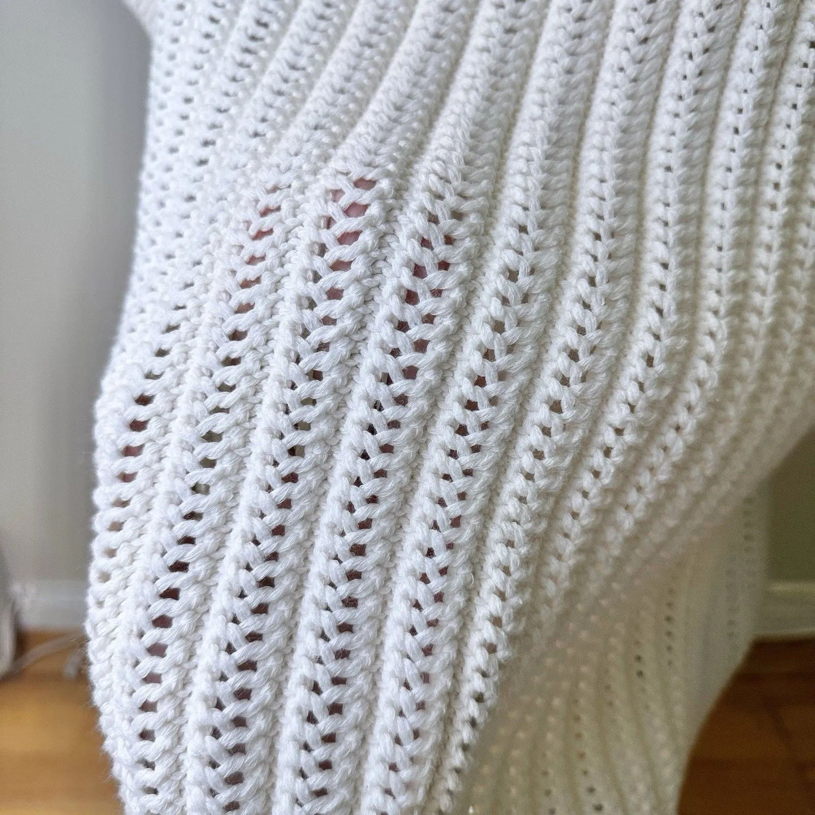 Frye Women’s Chunky Cable Knit Pullover Sweater Cap Sleeve Cream White Sz M EUC - Image 10