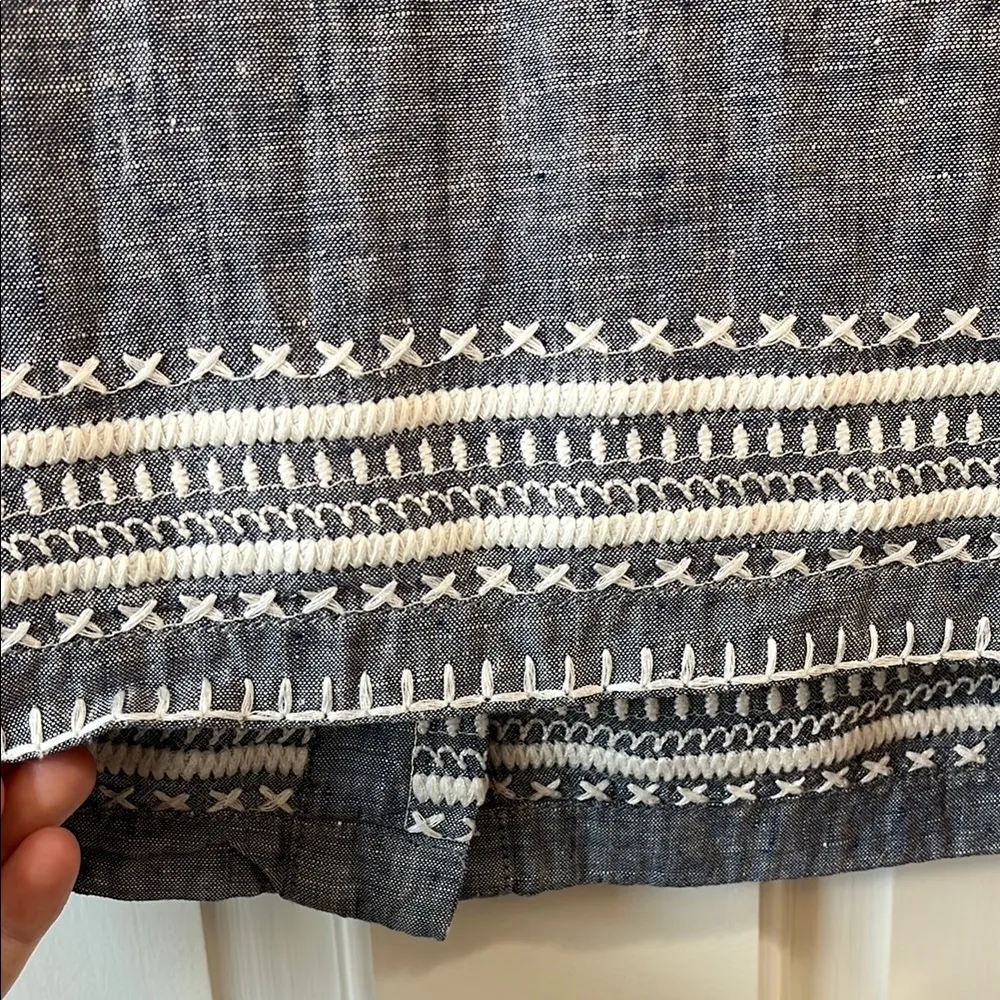 Sigrid Olsen 100% Heathered Blue Linen Blouse w/ White Embroidery - Size Small - Image 3