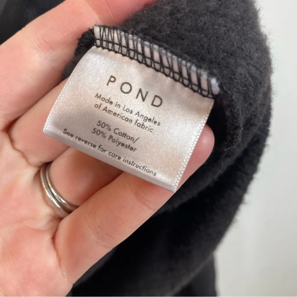 Pond Los Angeles Essential Hoodie Black size small airplane airport travel sleep - Image 4