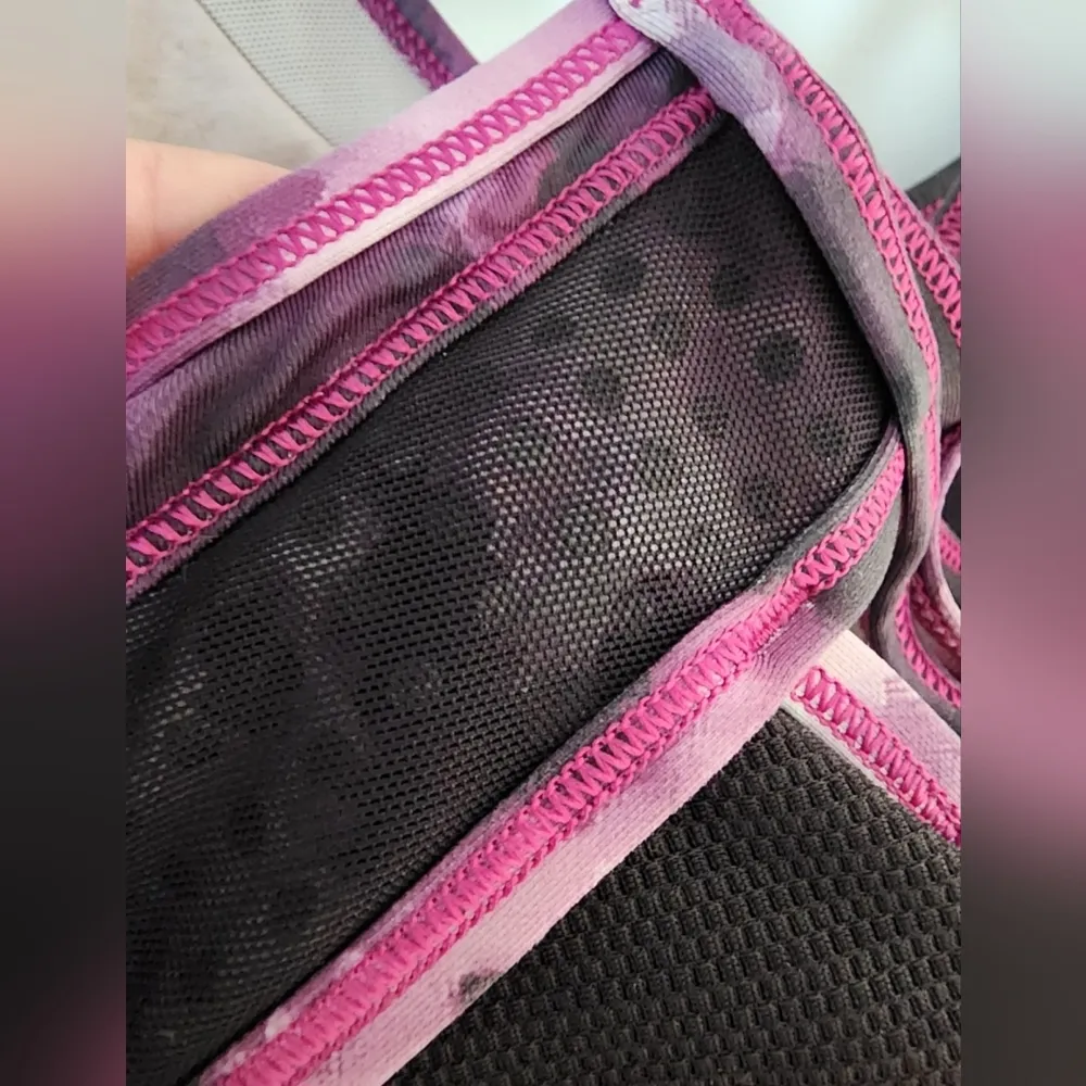 Lululemon  Strap It Like It's Hot Mini Blooming Pixie Raspberry Multi Black Bra S - Image 3