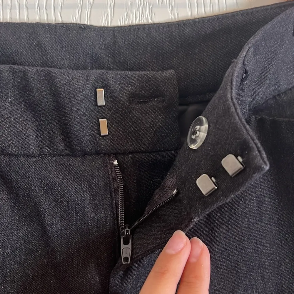 Faded Glory Grey/Black Business Trouser Cropped Pants. Size 6 - Image 5