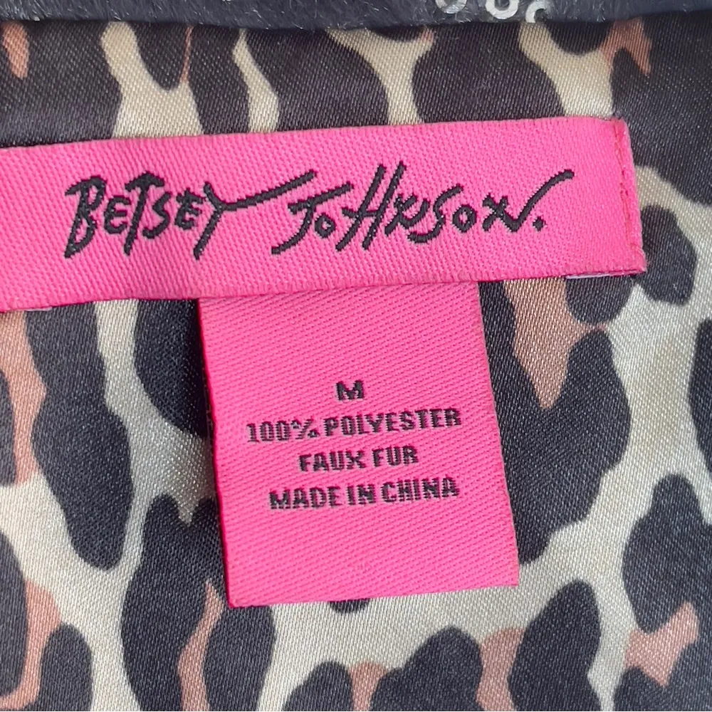 BETSY JOHNSON faux fur and silver sequins vest Women’s Super Soft - Image 3