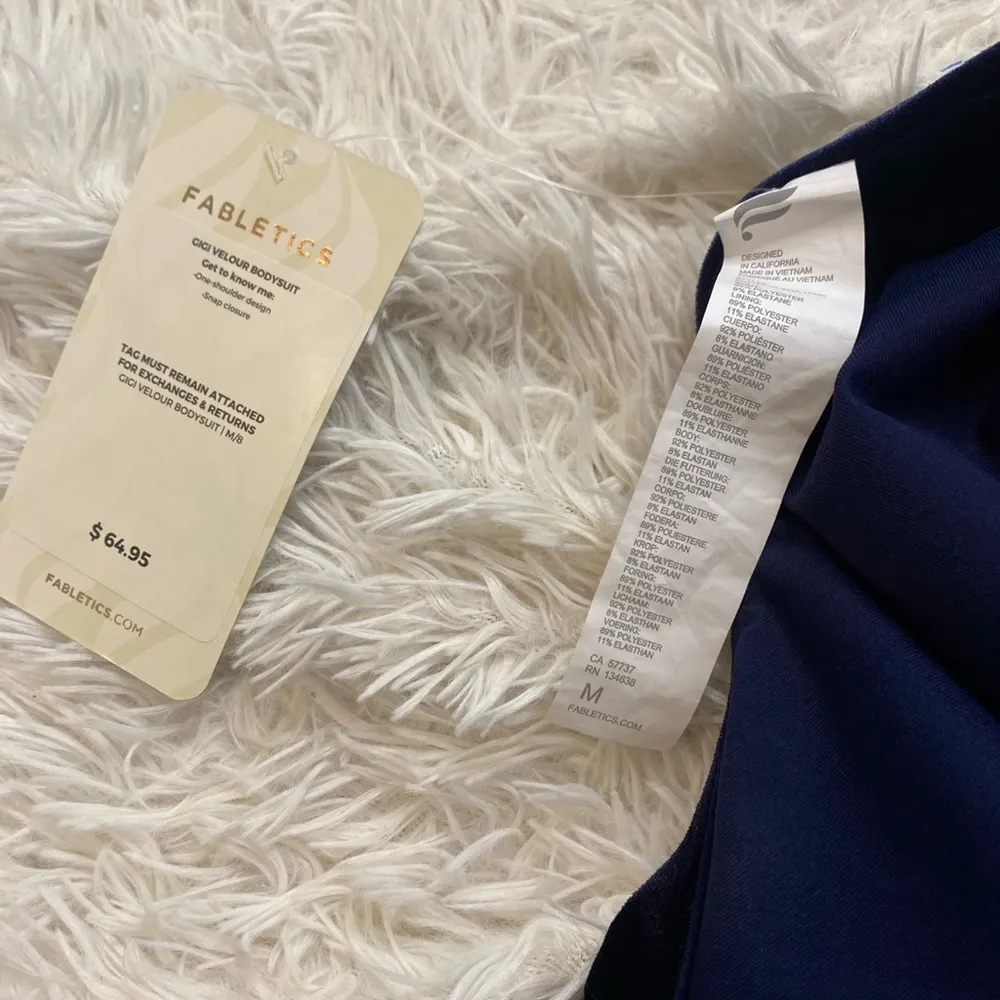 NWT  blue velvet one shoulder bodysuit - Image 3