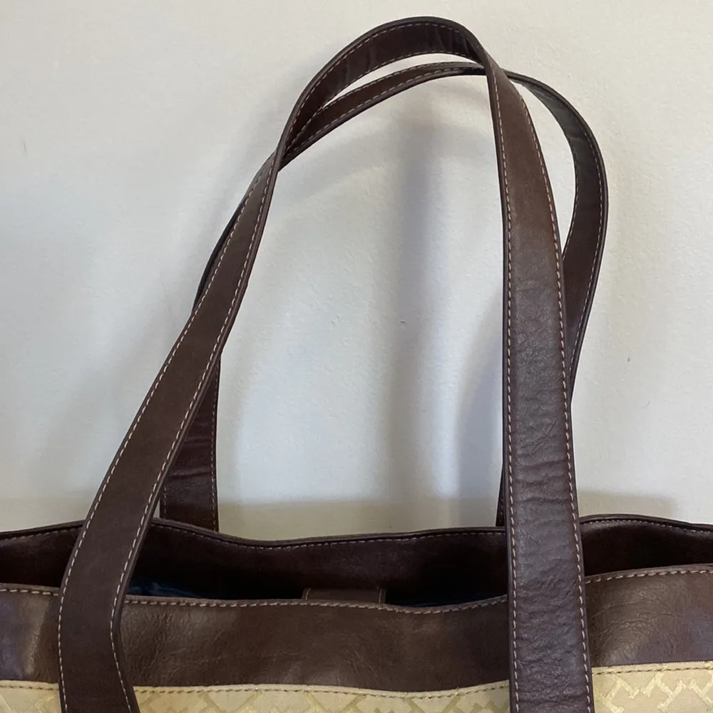 Tommy Hilfiger brown-tan tote bag - Image 4