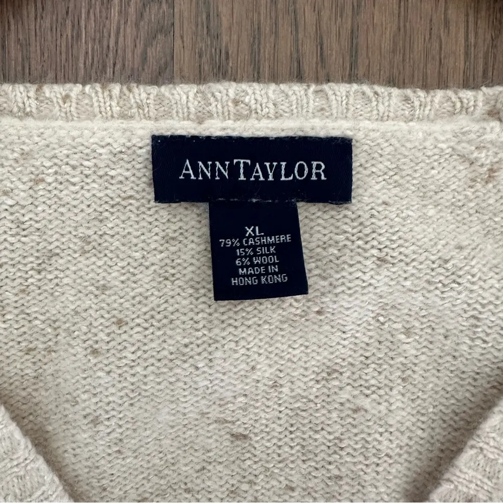 Vintage Ann Taylor Cashmere Silk Blend Melange V-Neck Cardigan in Cream Tan XL - Image 6