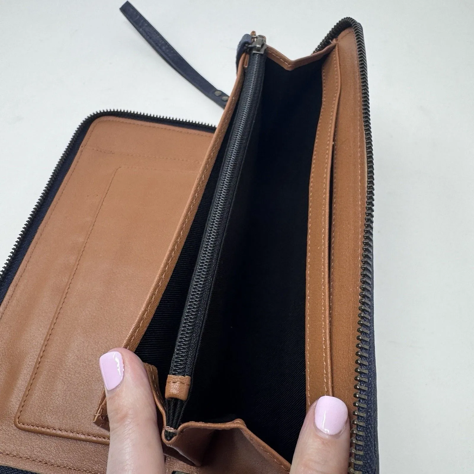 Will Leather Goods Blue Wristlet Wallet Clutch Card Holder EUC - Image 9