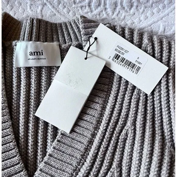 AMI Short Ribbed Cardigan button front 100% virgin wool SIZE SMALL NEW‎ Tan - Image 7