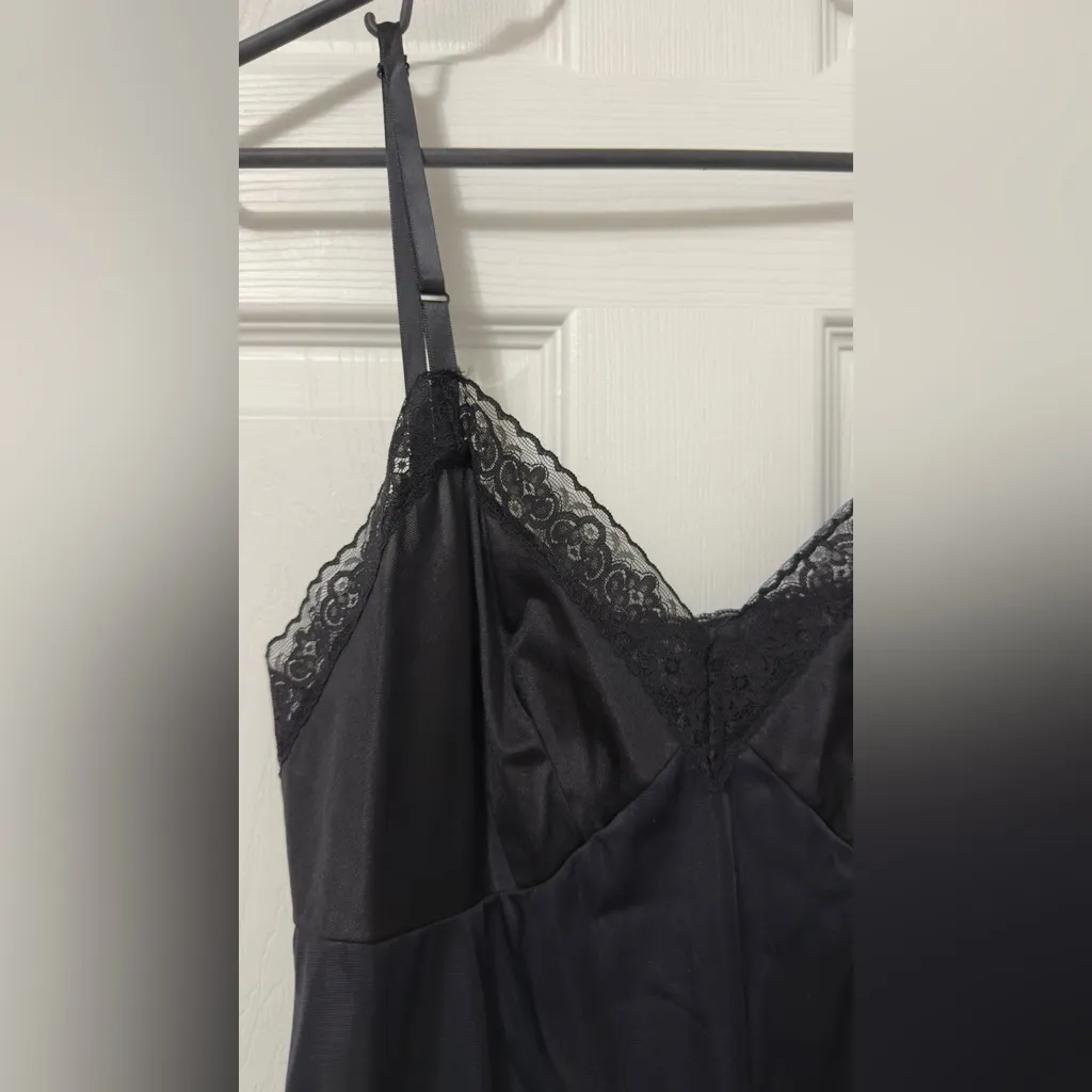 Vanity Fair Black Lace Trim Slip - Image 3