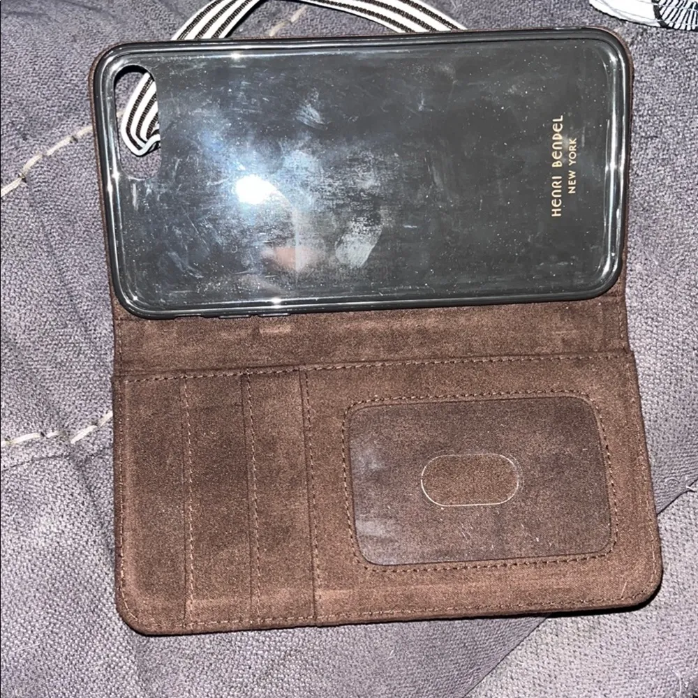 Henri Bendel Black and White Geometric Phone Case - Image 2