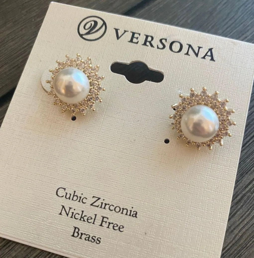 Versona Pearl Earrings - Image 6