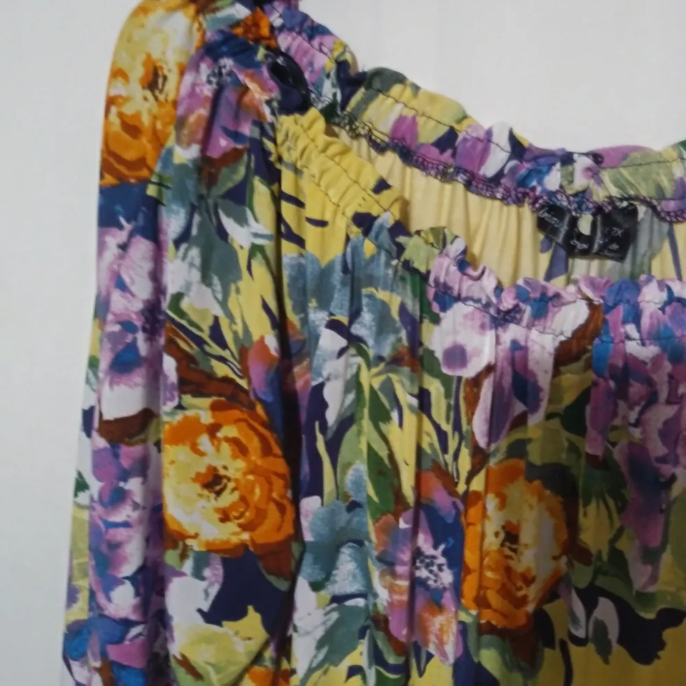 Unique spectrum US 2X Spring Flowers on Yellow Peasant Top Plus - Image 3