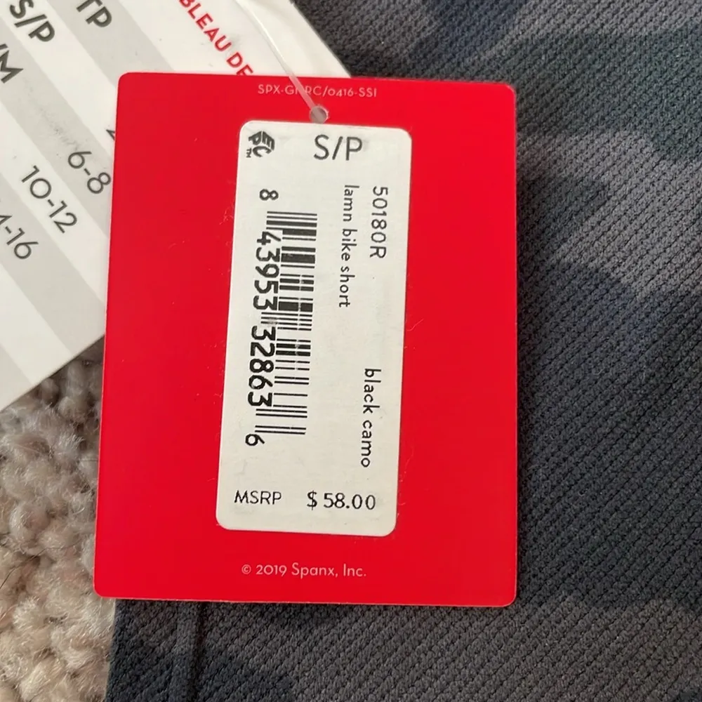 Spanx lamn bike short black camo NWT size S - Image 7