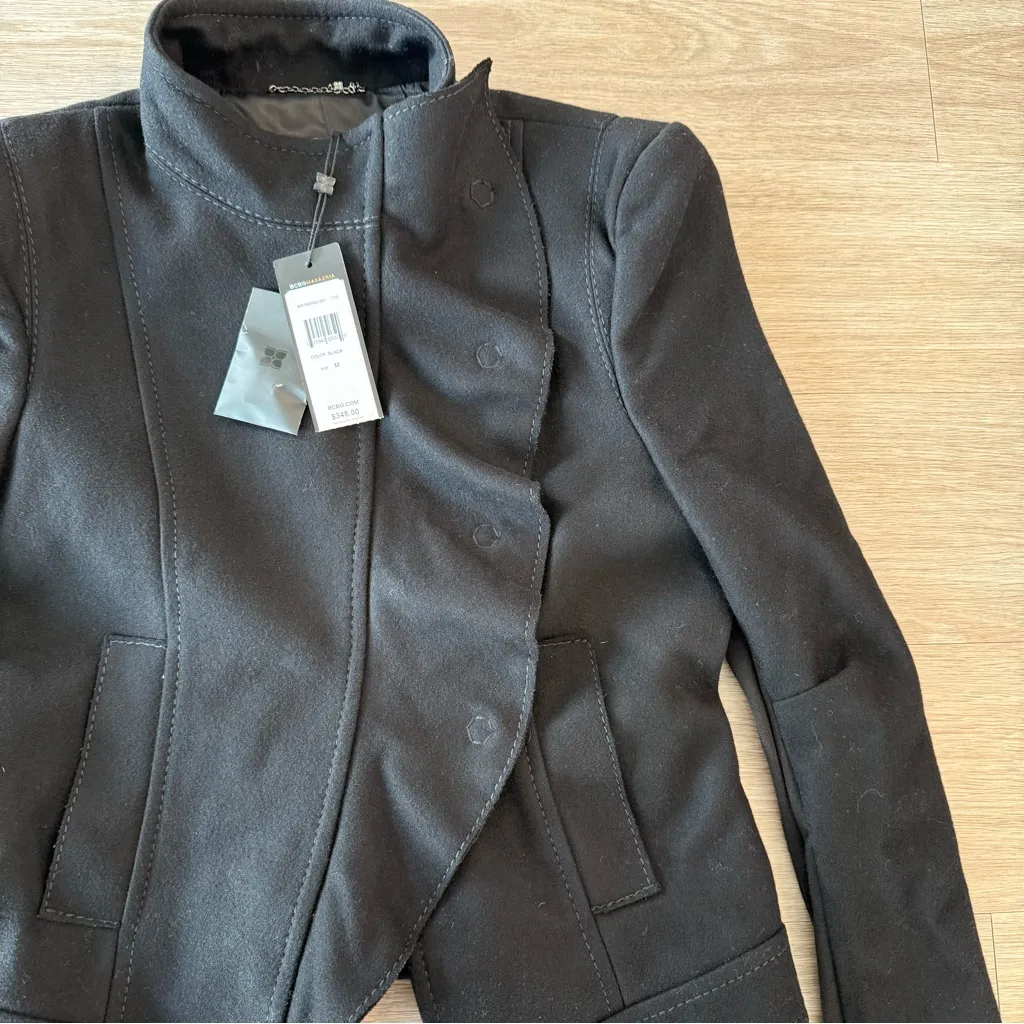 NWT BCBGMaxAzria Wool and Cashmere Ruffled Black Short Pea Coat, Size Medium - Image 5