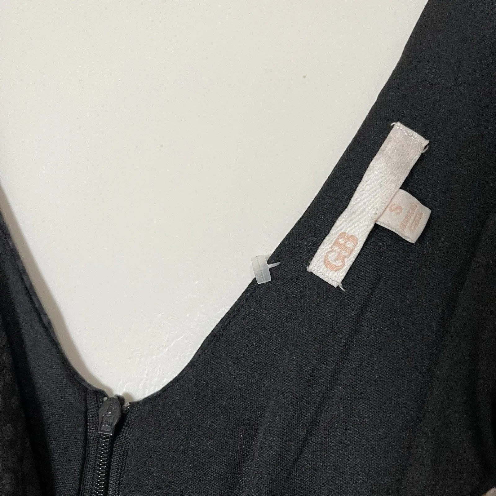 Gianni Bini black dotted wide leg flowy jumpsuit size small -no belt- - Image 4