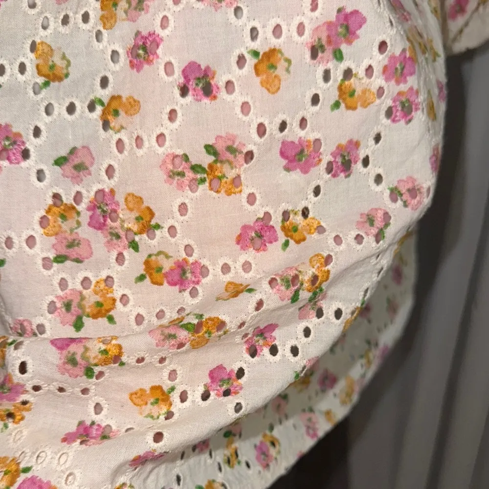 CeCe Cream and Pink Puff Sleeve Ruffled Blouse - Image 4