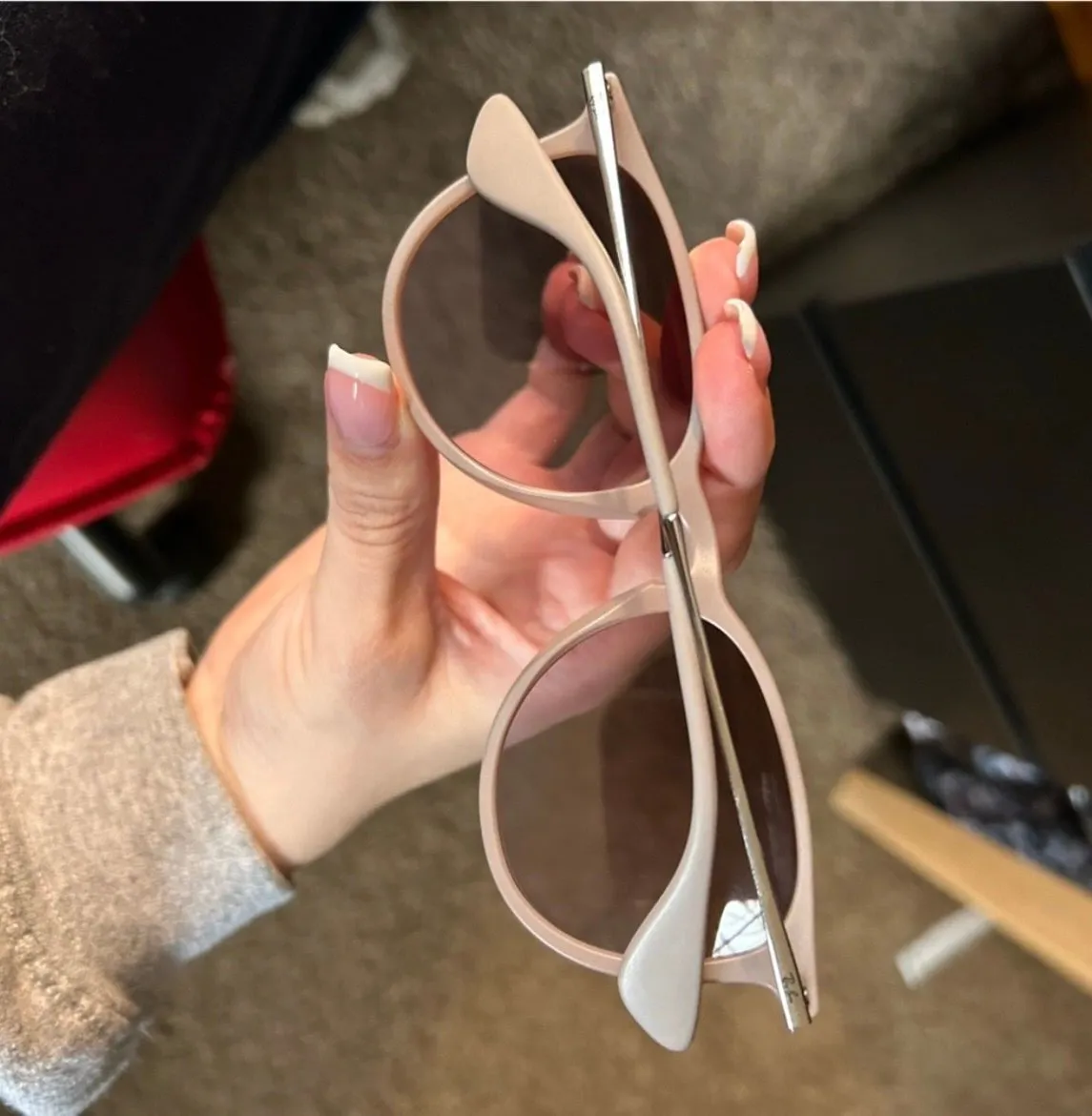 Ray-Ban Sunglasses - Image 3