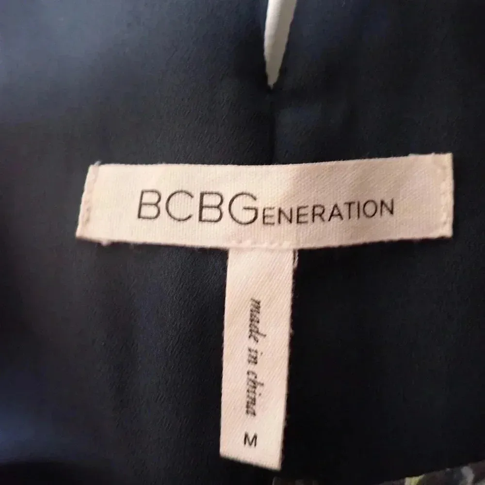 BCBGeneration printed short A-line sleeveless dress size M - Image 3