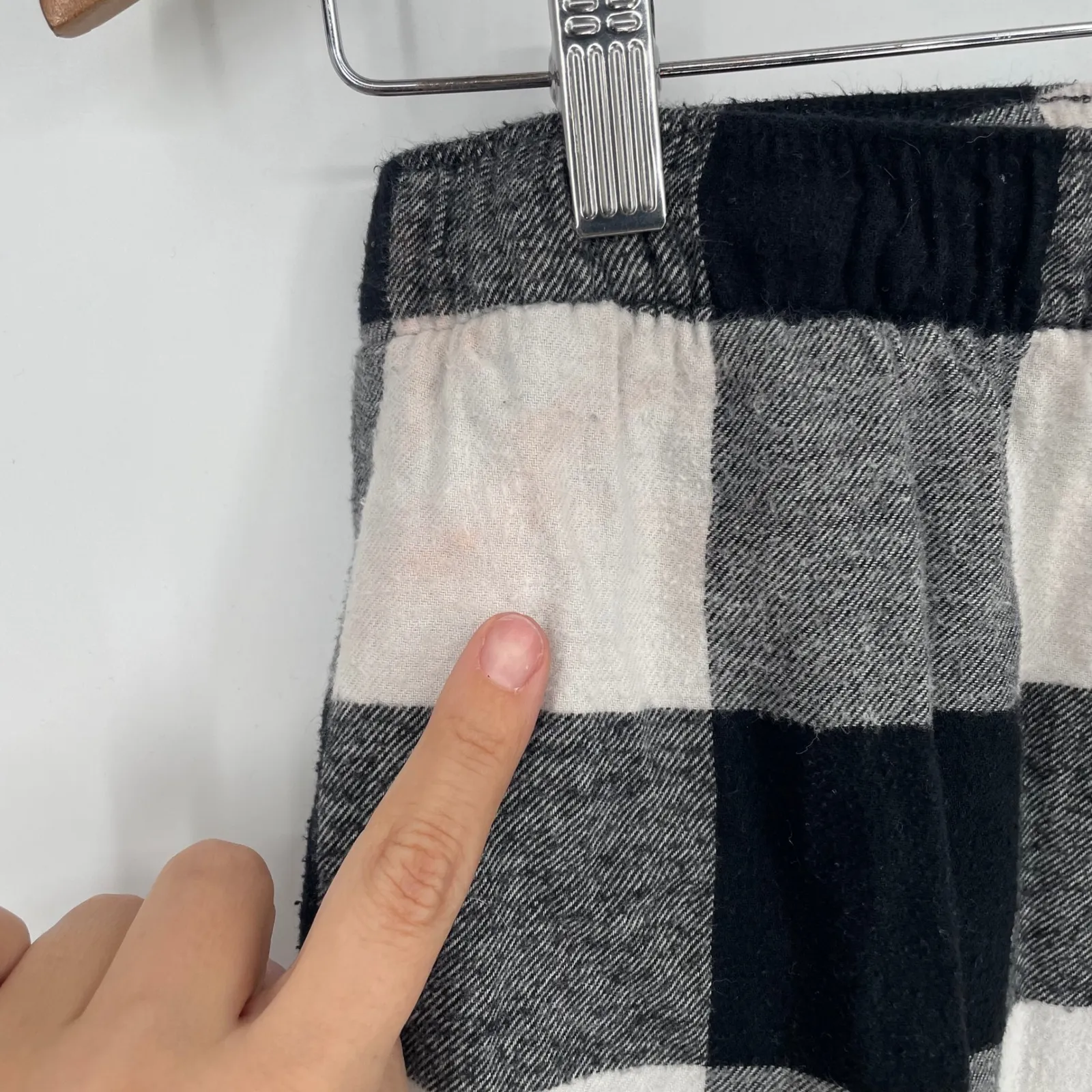 Old Navy Flannel Pajama Pants Black White Buffalo Plaid Lounge Sleepwear Size M - Image 6