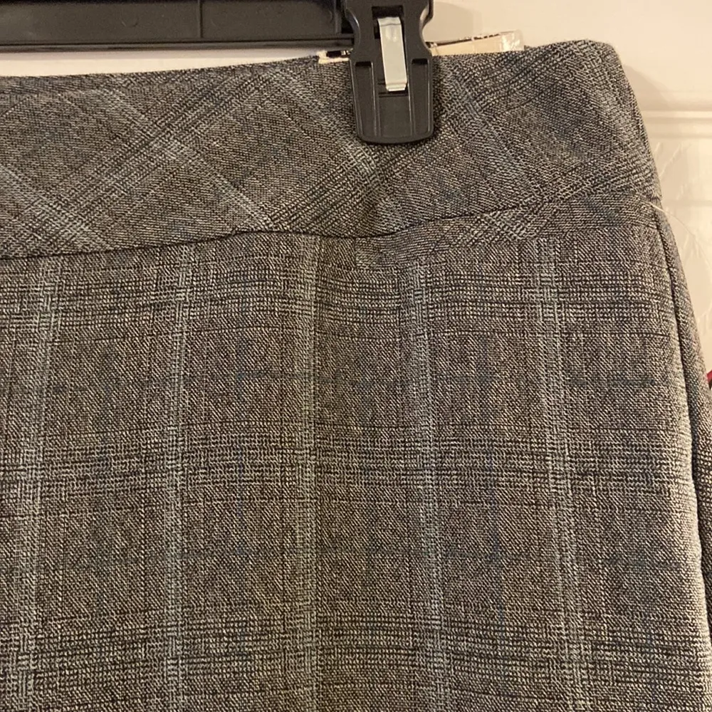 Kim Rogers tummy control hidden slimming pants size 14 inseam 30” waist 38/40” - Image 2