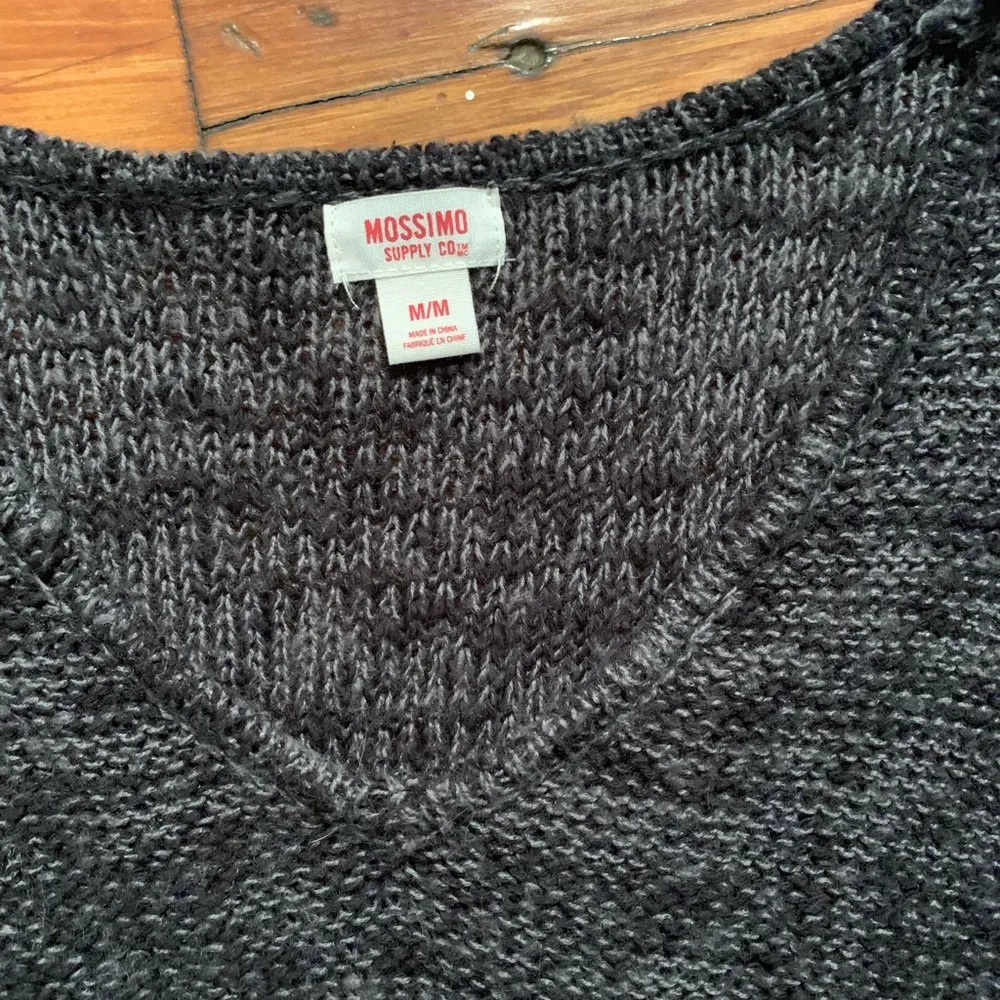 Mossimo Light & Dark Gray Knit Sweater Size M - Image 3