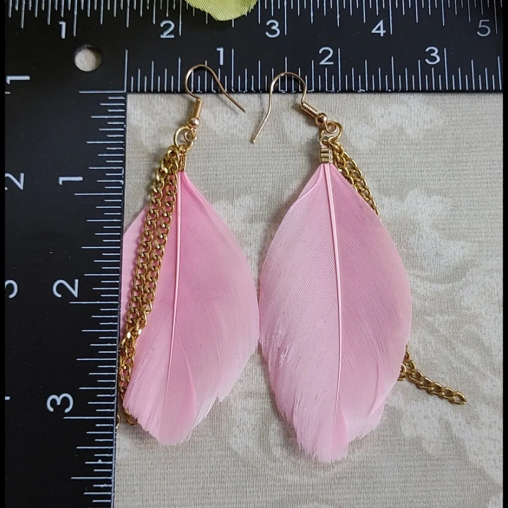Unique Boho Pink Feather Crystal Necklace Earrings - Image 6