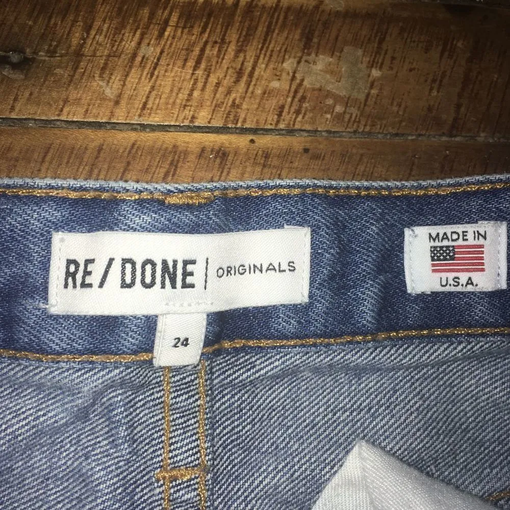 Re/done distressed 90’s cropped size 24 button fly wedgie jeans - Image 3