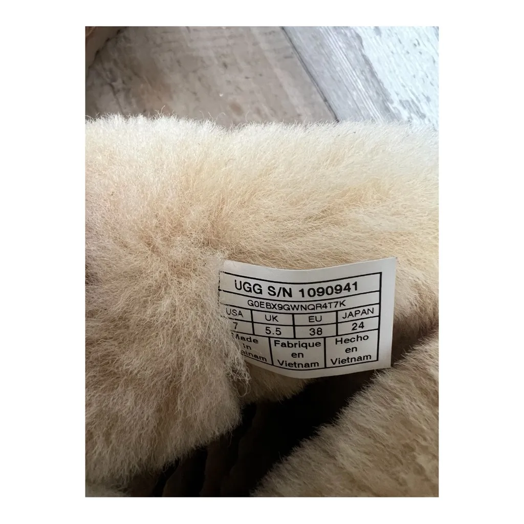 UGG Bailey Bow Stripe Suede Chestnut boots. Size 7. - Image 7