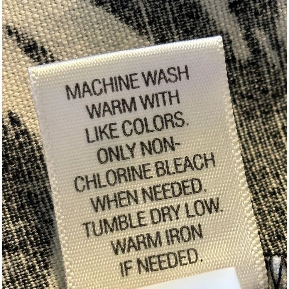 Croft & Barrow Black and White Floral Jacket  Size XL - Image 2