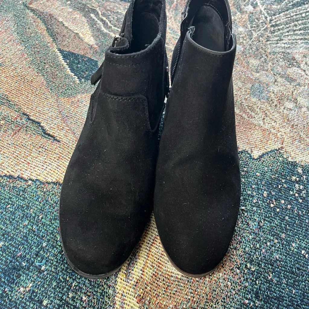 Circus by Sam Edelman Black Ankle Boots with Chunky Heel SZ 8 Zip Closure Casual - Image 3