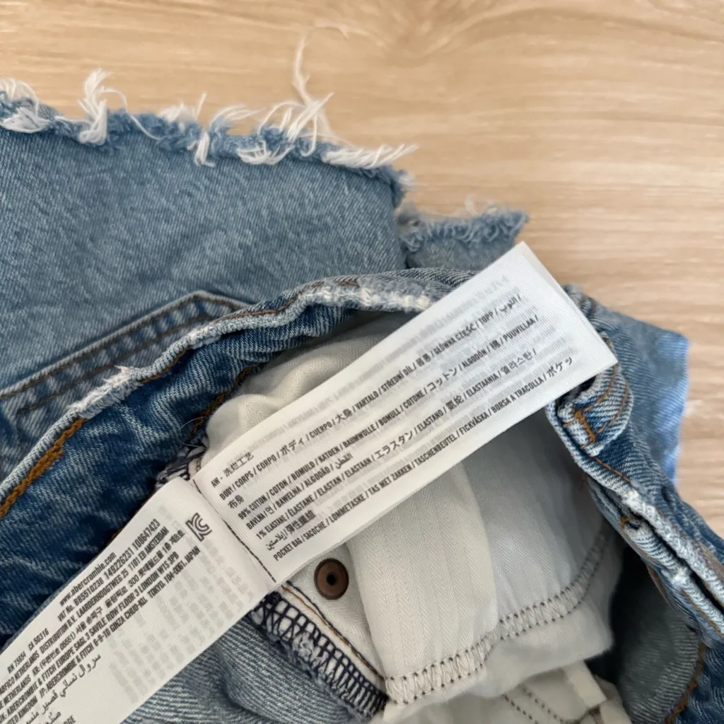 Abercrombie & Fitch 30/10 Curve Love Mom High Rise Shorts Denim Distressed - Image 5