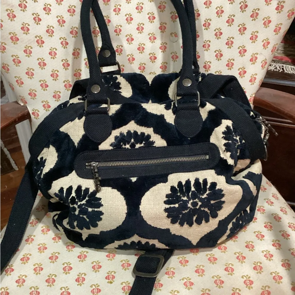 Cake Black and Beige Floral Women's Bag - Image 2