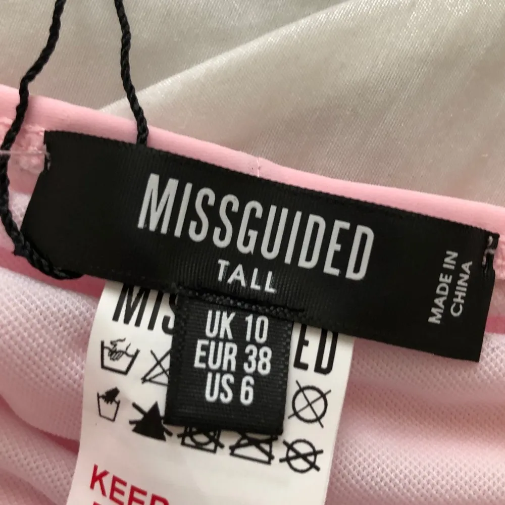 NWT Missguided Pink Bikini Bottoms - Image 3
